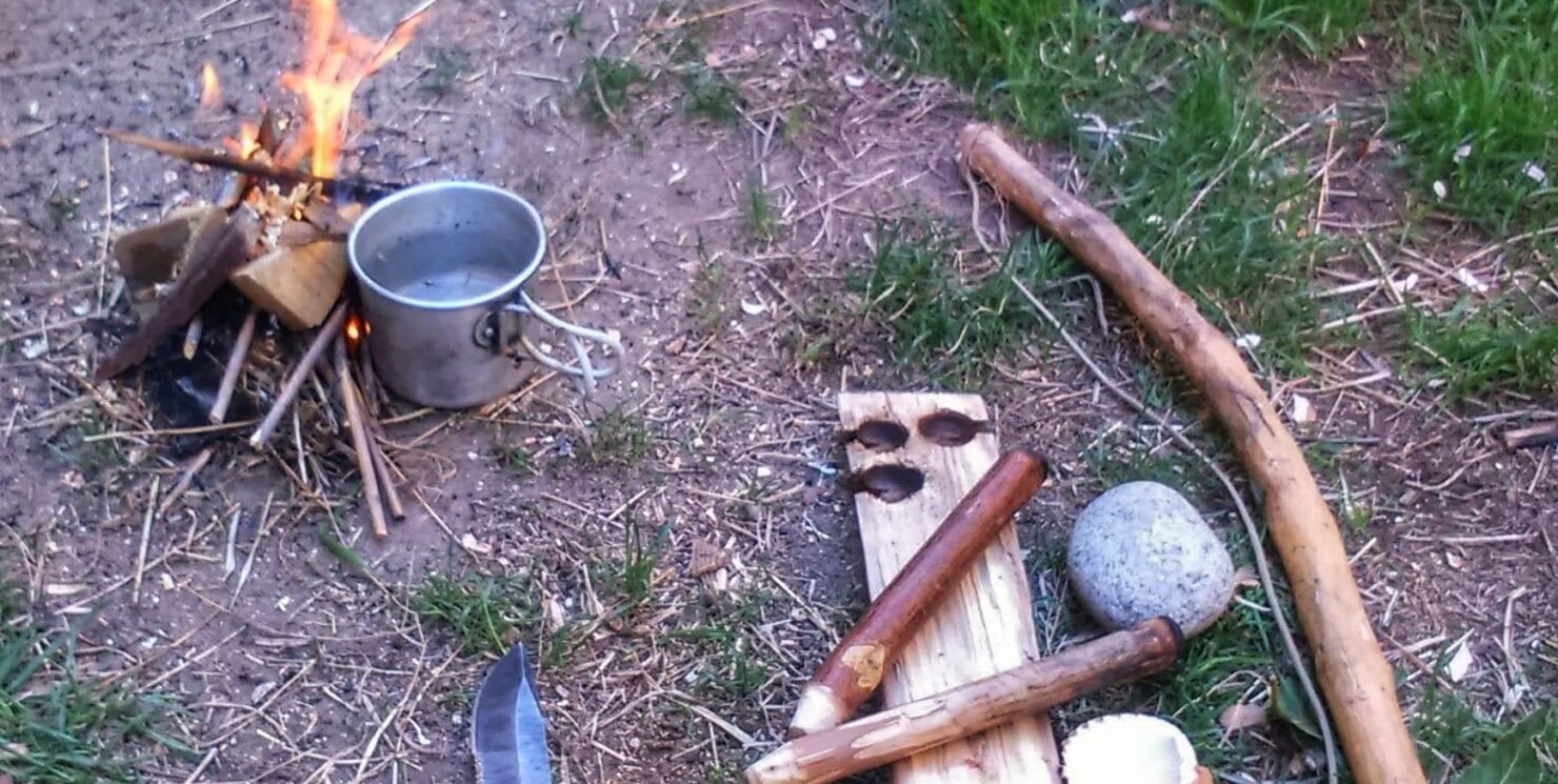 Hacer fuego con palos: Un reto épico o un timo de supervivencia???